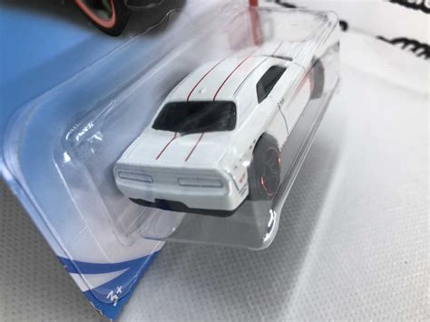 Hot Wheels Dodge Challenger Srt Target Exclusive Mainline Red Edition