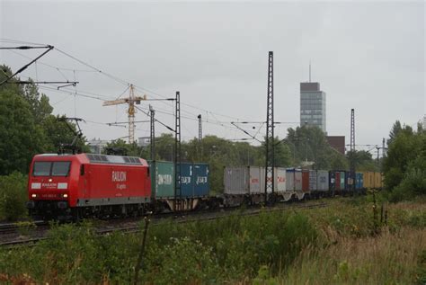 145 062 6 Mit Einem Containerzug In Hamburg Unterelbe Am 09 Juli 2009