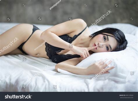 Sexy Woman Lingerie Posing Her Bed Stock Photo Shutterstock