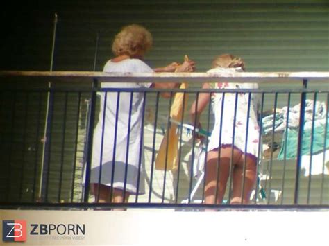 Neighbour Naked Voyeur ZB Porn