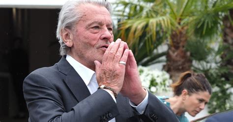 People Alain Delon placé sous sauvegarde de justice en quoi cela