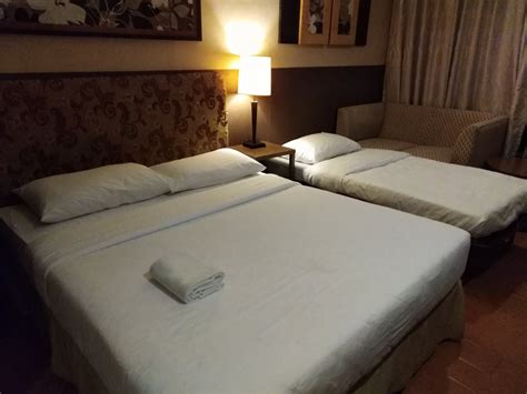 tagaytay place hotel suites updated  prices reviews
