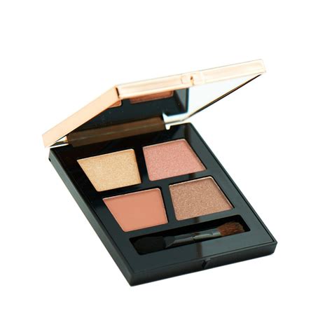 Paleta Cuarteto Basic Nude Ayvanna Rever Gloss Cosmetics