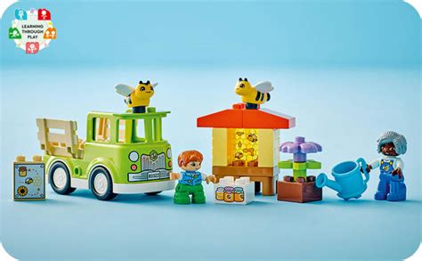 Конструктор LEGO DUPLO "Уход за пчелами и ульями"