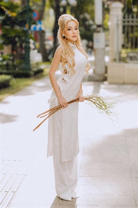 Tổng hợp Hình ảnh Dj Ngân bikini sexy cực nóng bỏng