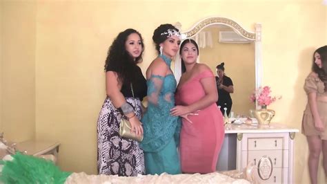 BIG TITS MATURE Indu Dancing