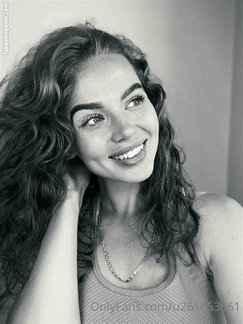 Redfoxxxxxxx Nude OnlyFans Leaks Fappening Page FappeningBook