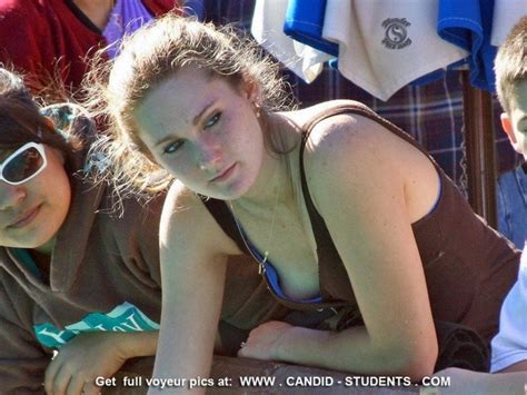 College Girls Candid Downblouse Nipple Voyeur Breast Oops Porn Xxx Pics