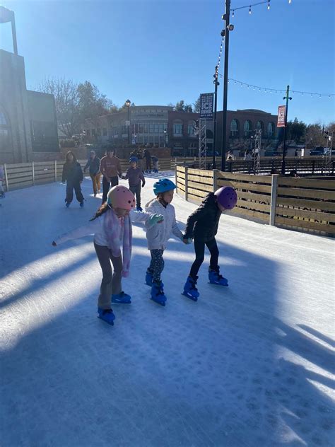 Check The Daily Hours And Ticket Prices For The Popular Seasonal Ice Rink In Folsom Located In Historic District 1