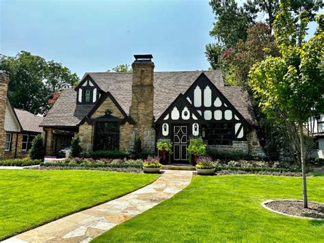 Preservation Dallas Partners On The Greenland Hills Centennial Home
