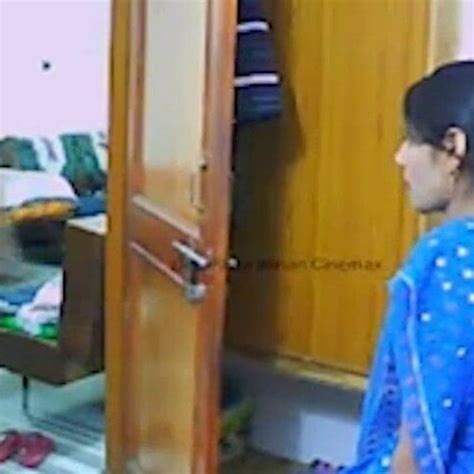 Apne Baccho Ko Sula Ke Mummy Papa Ne Kiya Hardsex Porn D Xhamster