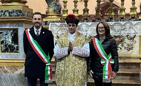 SAN BENIGNO CANAVESE Ecco Il Nuovo Abate Don Mario Viano FOTO