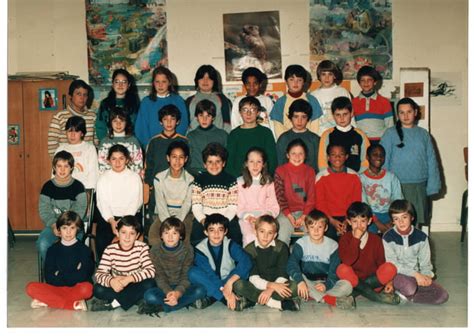 Photo De Classe Cm De Ecole Louis Pasteur Brie Comte Robert