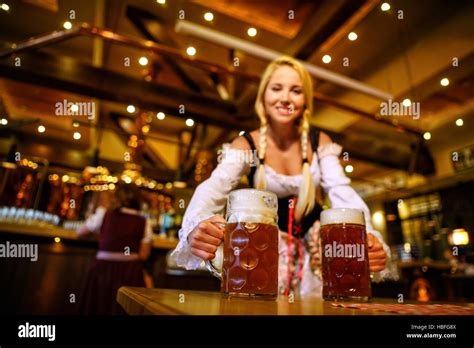 Blonde Club Hi Res Stock Photography And Images Alamy