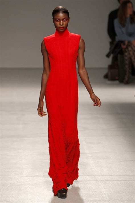 Gareth Pugh Ready To Wear Fashion Show Collection Spring Summer 2013