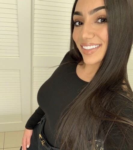 SUPERSEXY HOT INDIAN BUSTY MILF PICS VIDEOS COLLECTION World Porn Videos DropMMS