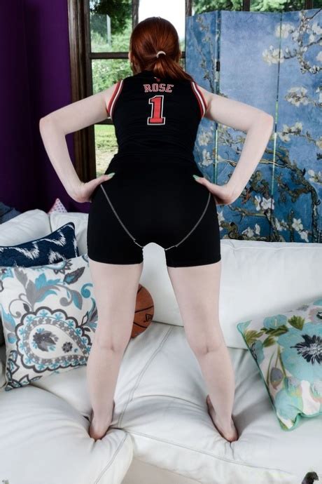 Sexy Amateur Krystal Orchid Strips Naked Spreads Her Shaved Pussy Up Close Coedcherry