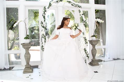 IR BBC Anal MILF Big Titis PAWG Horny Slutty Brunette Big Booty Francesca Le 0005 Porn Pic