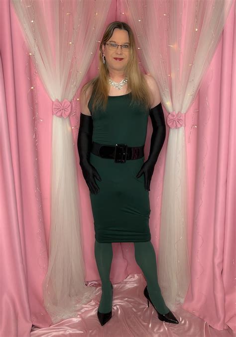 J TV Joanie A Mature TV Models And Wears Her Forest Flickr