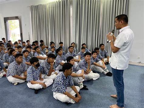 Man 22 Jakarta Barat Didatangi Satuan Narkoba Polres Metro Jakarta