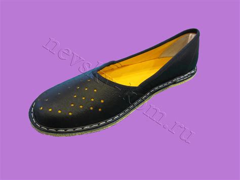 Кожаные тапочки