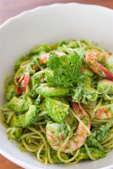 Tutustu 64 Imagen Prawn Avocado Pasta Recipe Abzlocal Fi