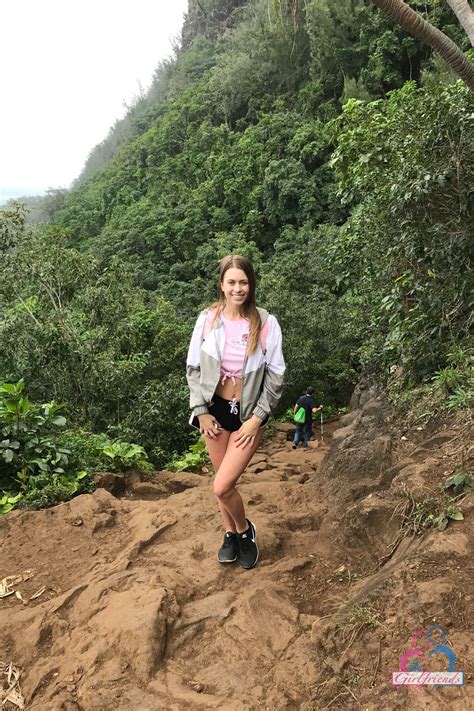 Amateur Girlfriend Jill Kassidy Poses In Her Hot Outfits Naked In A Solo Coedcherry