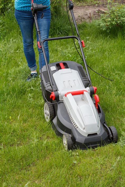 Best Lawn Mower Brands In 2022 : With Updated Reviews & Guide – Lawn Mowers House