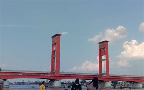 Pemasangan Lift Di Jembatan Ampera Habiskan Dana Rp 27 Miliar