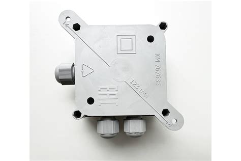 Монтажная коробка Plasticglas IP66/IP68 с гермовводами 3хPG9 КМ767635 ...