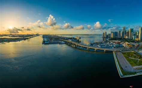 miami panoramic view 8K wallpaper download
