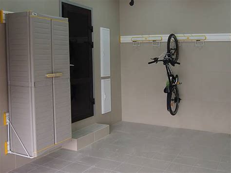 Подвес для велосипеда вертикальный желтый | ГаражТек