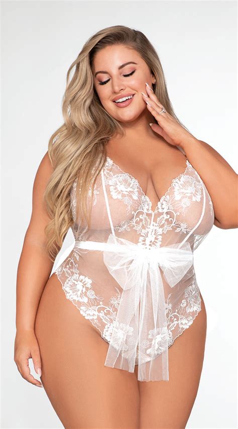 Plus Size Bridal Lingerie