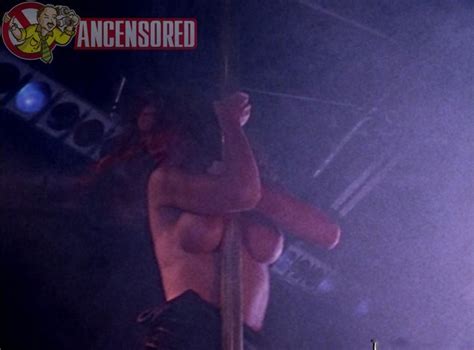 Nackte Tonya Goodson In Suicide Blonde