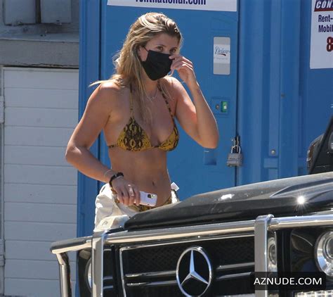 Sofia Richie Displays Her Bikini Body While Strolling With Bf Scott Disick A Friend AZNude