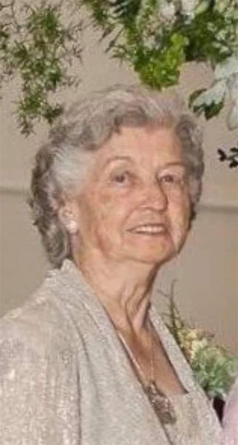 Lola Gay S Instagram Twitter Facebook On IDCrawl