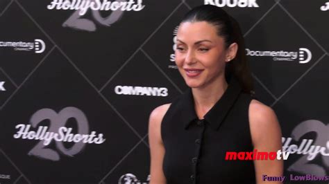 Neraida Bega NUT PUNCH Ballbusting Tony Surphman Split Punch In The Balls Lady Latina