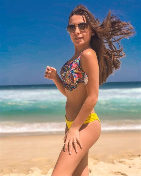 Yellow Bottoms Porn Pic