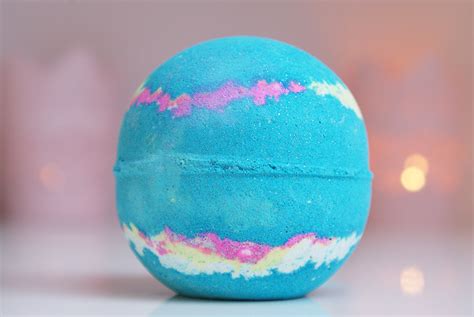 Review Lush Intergalactic Bath Bomb Oh Fashion