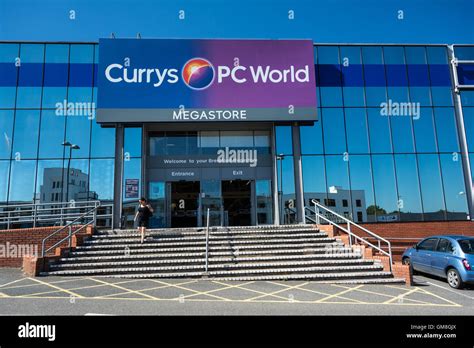 Exterior Of The Currys Pc World Megastore On The Great West Road