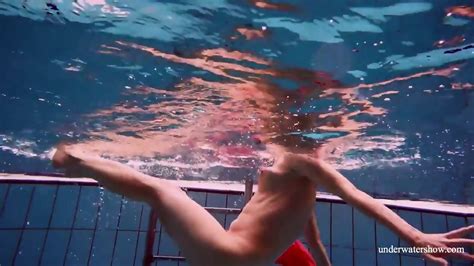 Avenna Babe Underwater