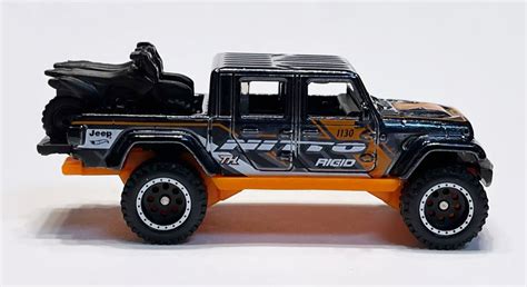 20 Jeep Gladiator Hot Wheels 2025 Super Treasure Hunt HWtreasure