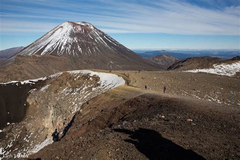 The Tongariro Alpine Crossing, New Zealand's Best Single Day Hike ...