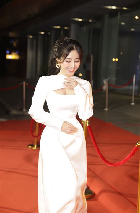 Hot Girl V Ng C Tr N Dep Pro Vn