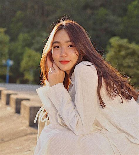 Hot girl xinh đẹp CS GO lên stream của Độ Mixi tiết lộ chuyện tình duyên lận đận và cái kết nức nở