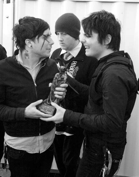 Пин от пользователя Under Bun на доске Gerard Way Фанатка Комики Музыка