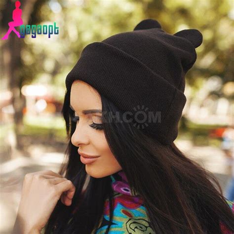 Велюровая шапка - 72 фото