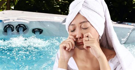 Hot Tub Leak What Do I Do Get The Answers Right Here Skovish