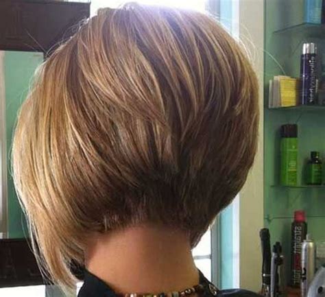 8 Spectacular Stacked Bobs For Round Faces
