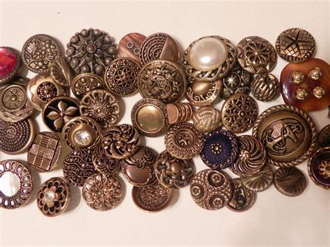 Summerland Cottage Studio: Treasured vintage button collection